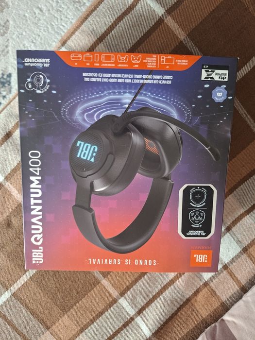 Продам наушники проводные JBL