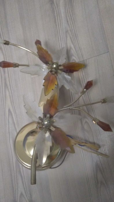 Люстры б/у и 2 плафона