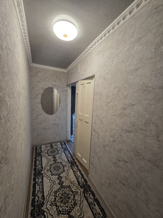 Zudlik bilan frunze massifda 2 chi etaj 2 xonali kvartira  sotiladi