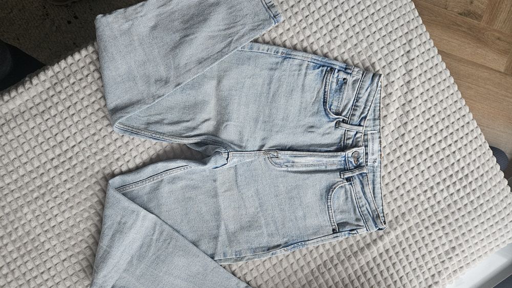 Дънки Stradivarius Slim fit 36 размер