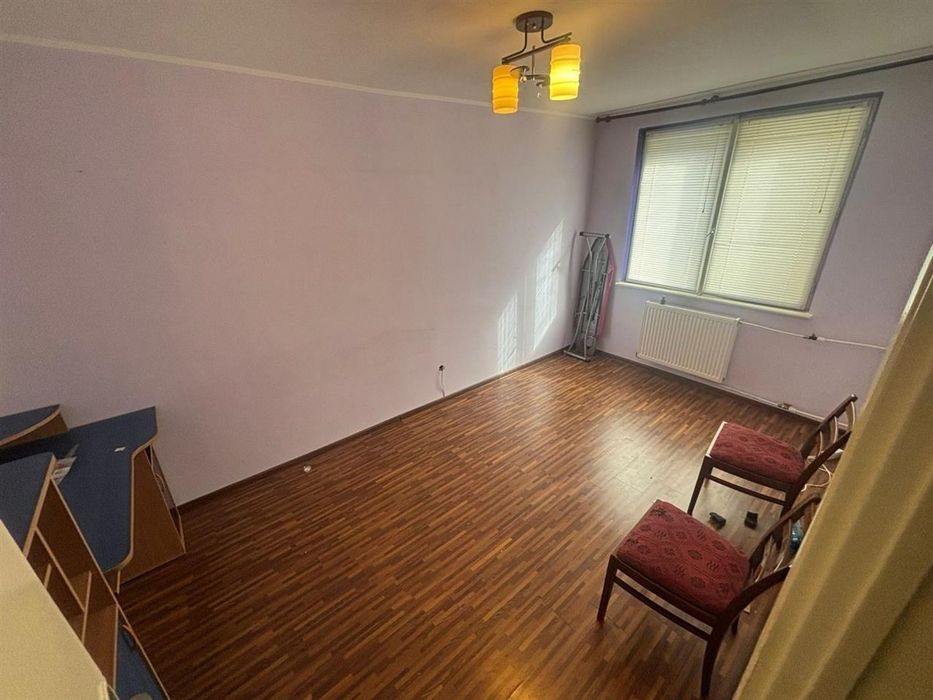 Proprietar – vând apartament 3 camere, 62 mp