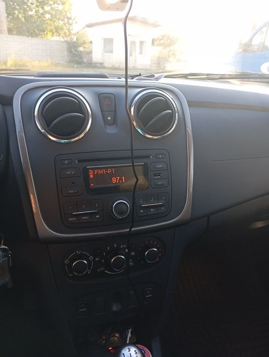 Vând Dacia Logan 2014 motor 1.2 benzina