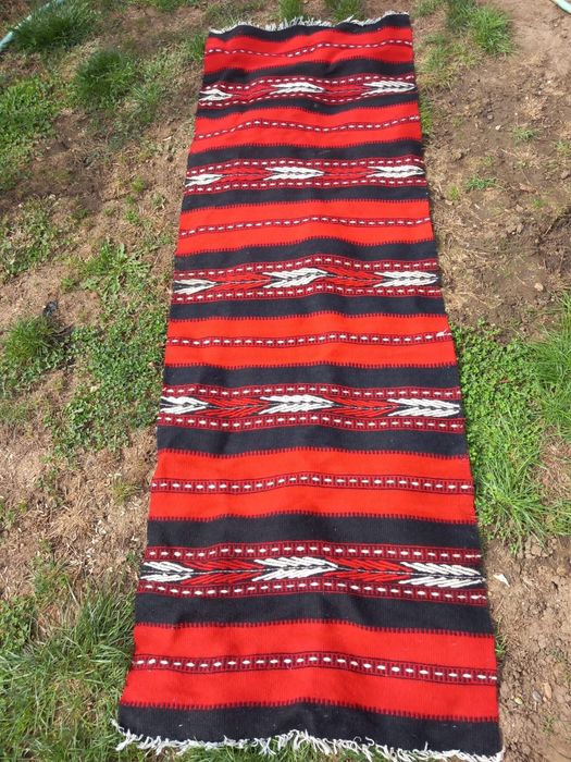 Covor macat tradițional velinta de lana 100%  țesut manual la război