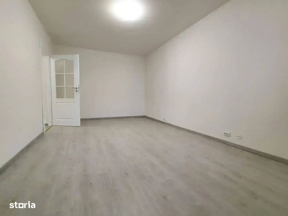 Apartament 3 camere, etaj 9, vedere liberă — fotografia 1