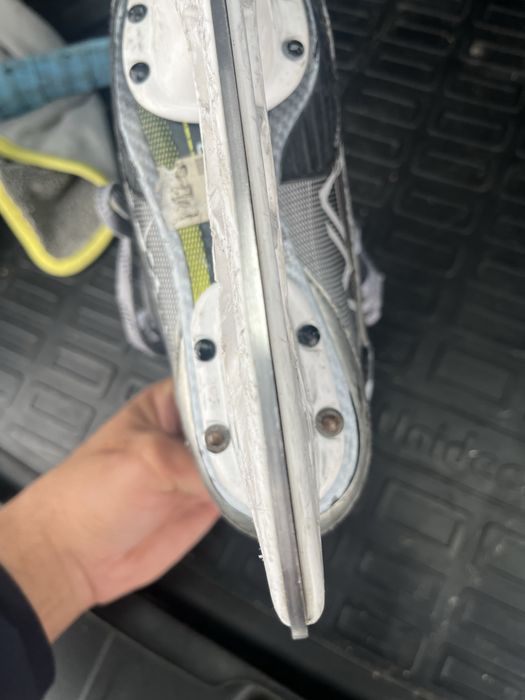 Коньки полупрофессиональные Bauer