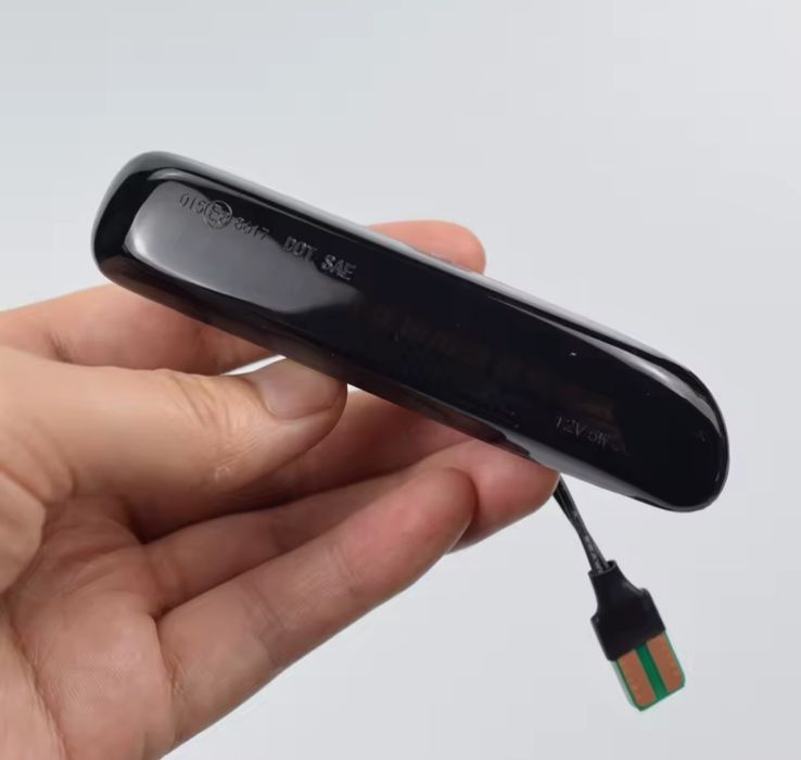 Нови черни Динамични/Бягащи мигачи BMW E46 pre facelift/Преди фейслифт