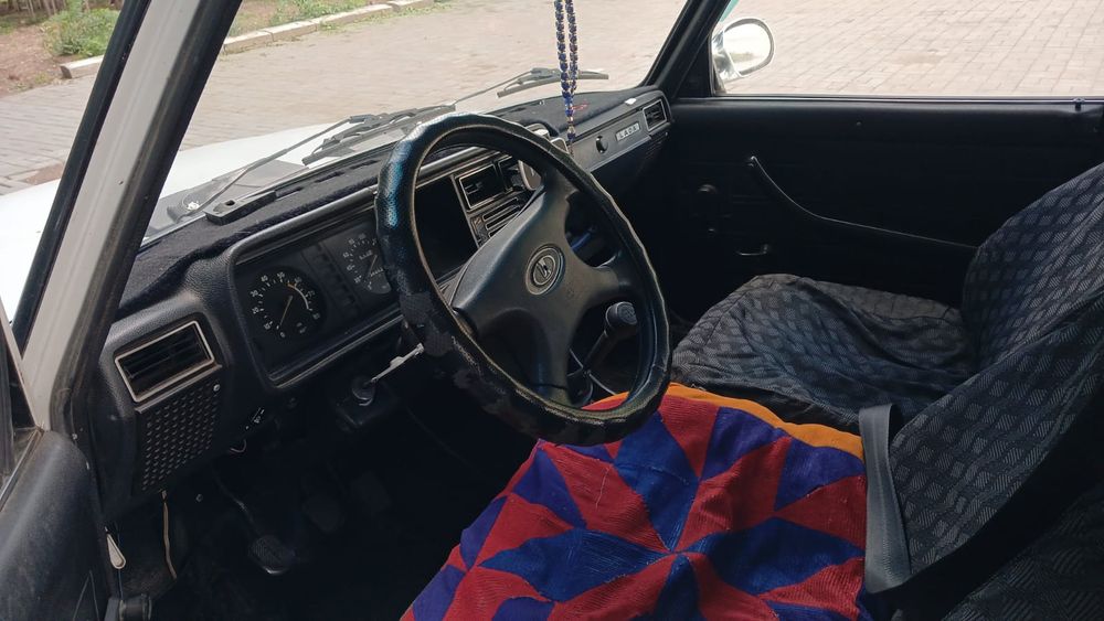 Продам ВАЗ 2107 инжектор