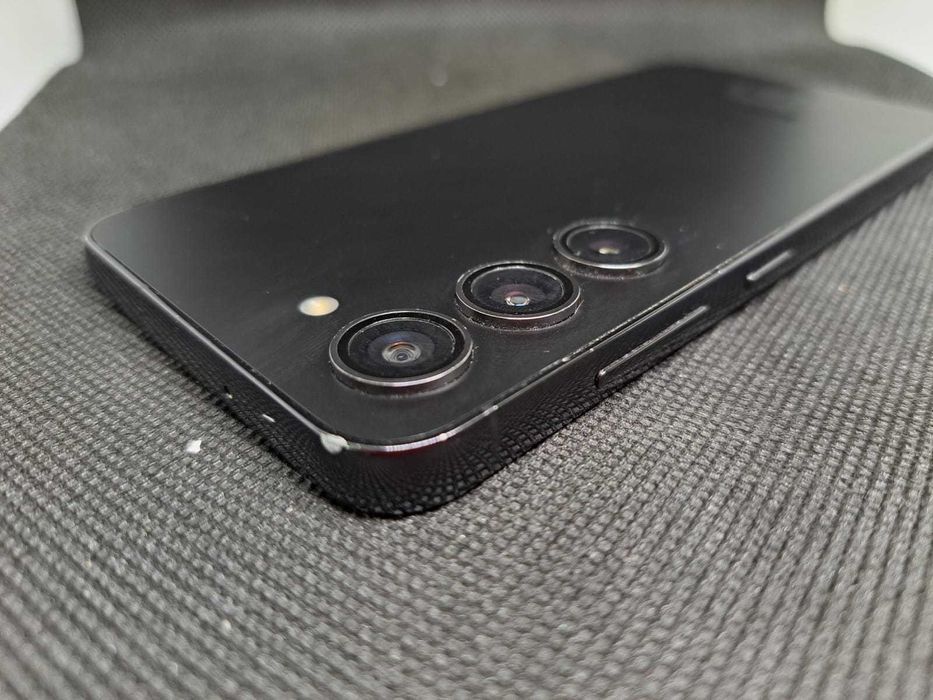 (AG41) Samsung Galaxy S23  b1391 Certificat de garantie 2 ani