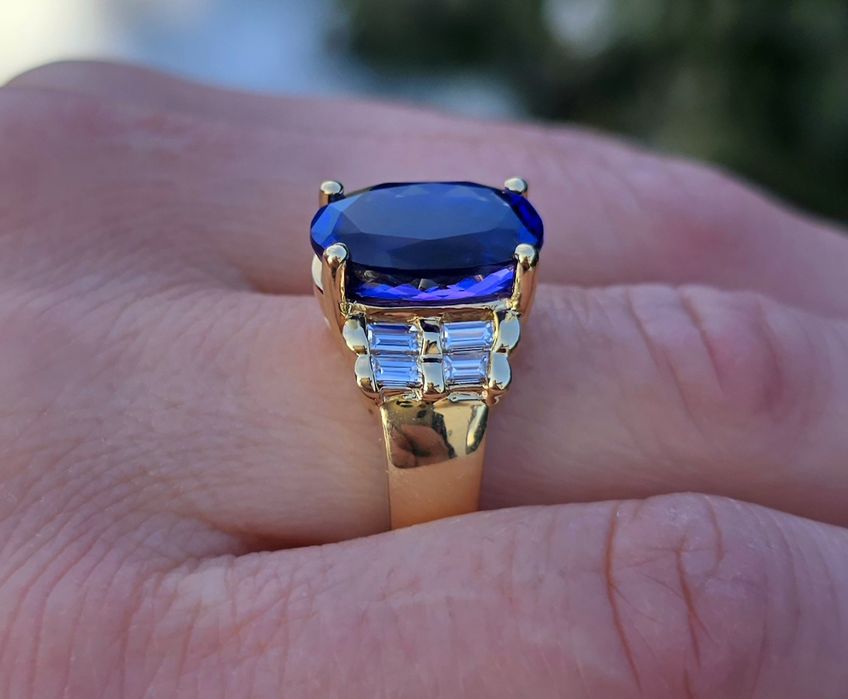 Inel din aur galben 18k cu Tanzanit și diamante naturale, handmade