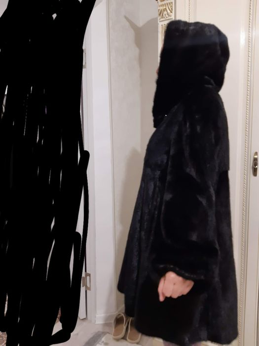 Продам норковую шубу.