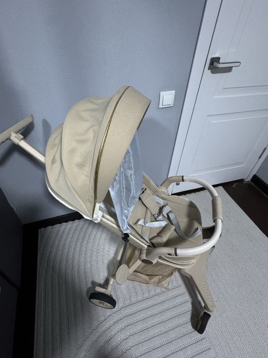 прогулочная легкая коляска