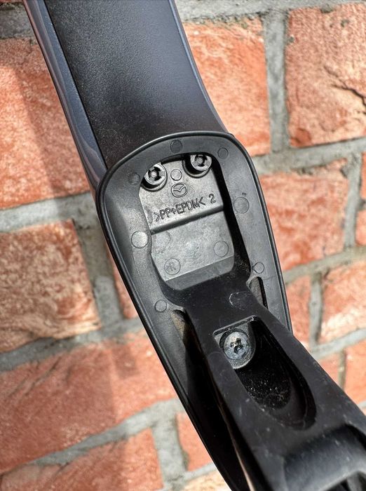 Външна дръжка предна дясна за Mazda 3 / CX-30 – с безключов достъп