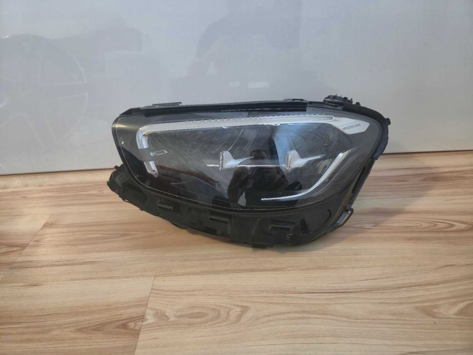 Far Stanga Mercedes E Class W213 facelift An 2020 - 2023 Cod A2139067509