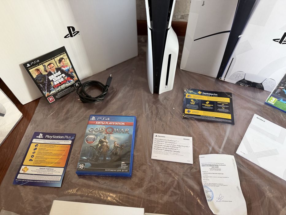 Продам новый Playstation 5slim box 1tb