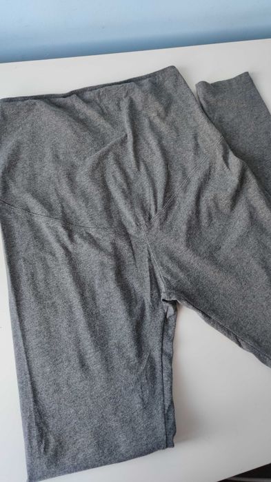 Дрехи за бременни и кърмещи