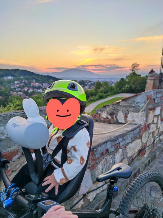 Perna Thule Yepp Mini / Nexxt Mini – suport cap copil Miffy, stare excelentă