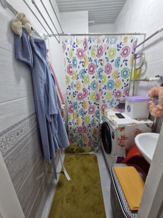 Срочно продаётся 2х комнатная с ремонтом.ЖК Azia House.