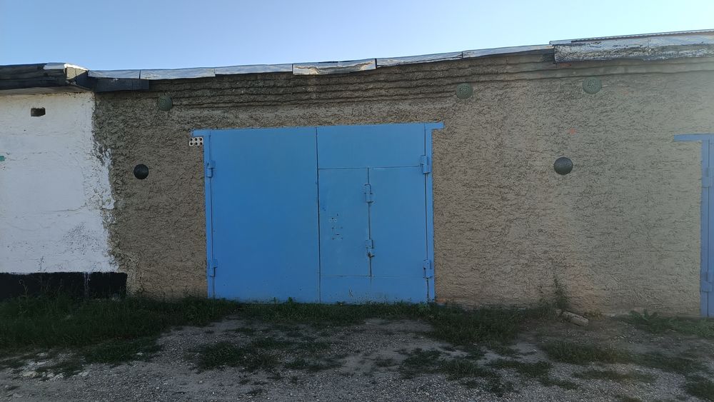 Продам гараж за 5 микрорайоном