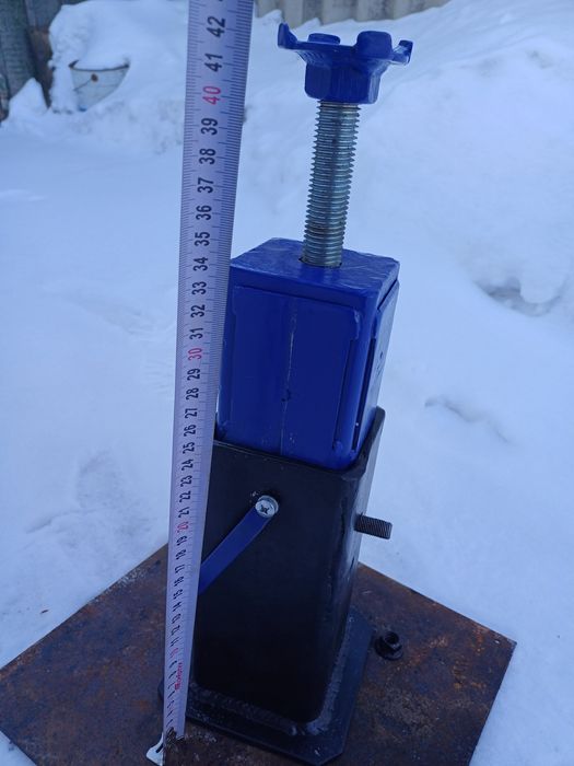 Подставка для машины !