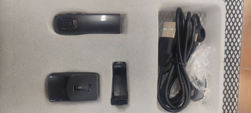 Наушник беспроводной новый