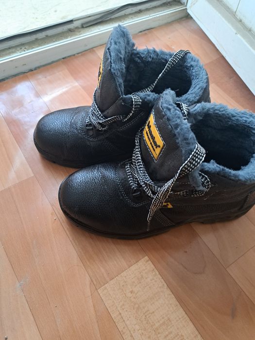 Зимние рабочие ботинки