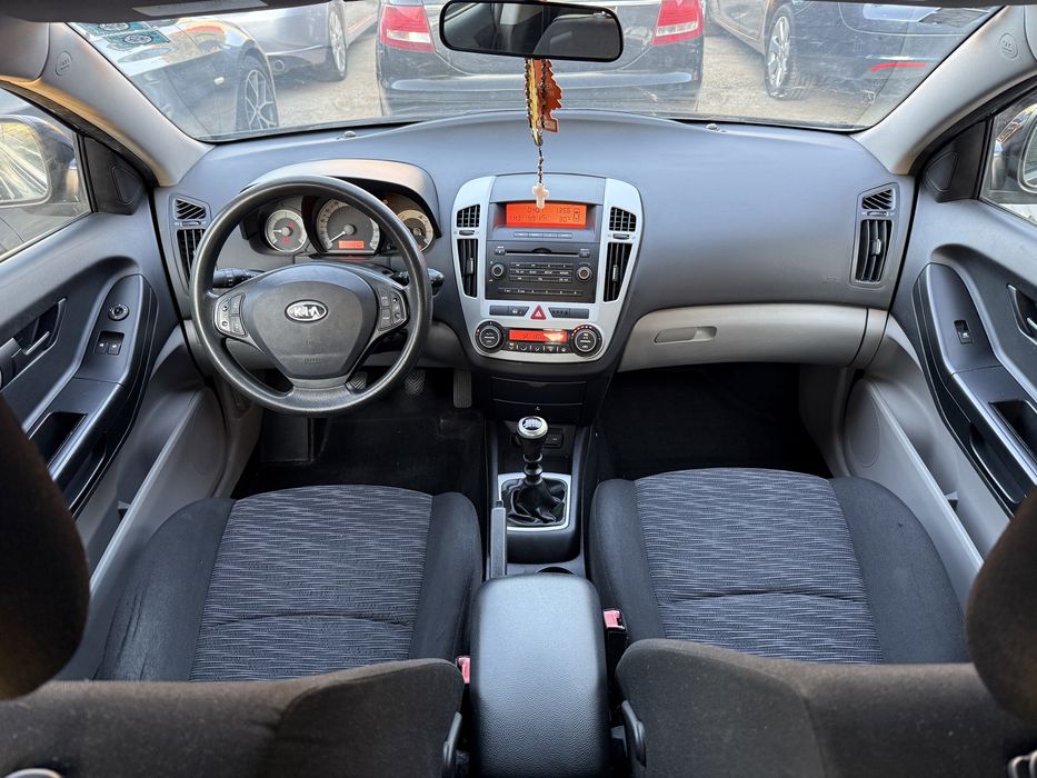 Kia ProCeed 1.6 Diesel fab.2009 *** ADUS AZI ***