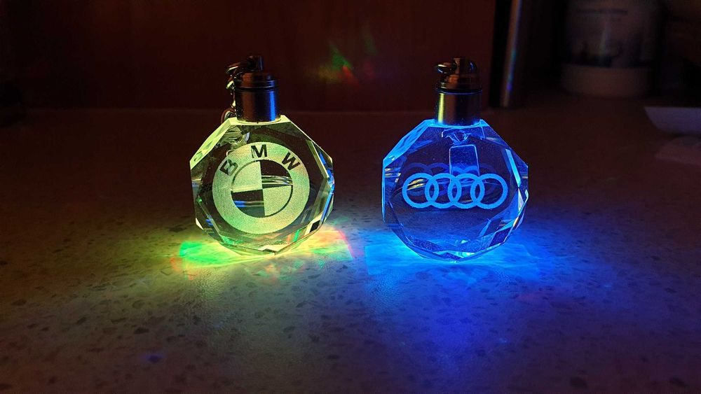 breloc auto luminos BMW / SKODA / CITROEN / HYUNDAY / NISSAN / FIAT,