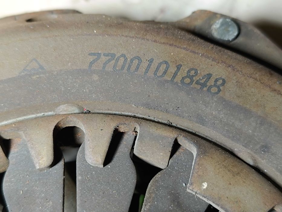 Комплект сцепление F7R 2.0 Renault Megane маховик корзина диск Рено