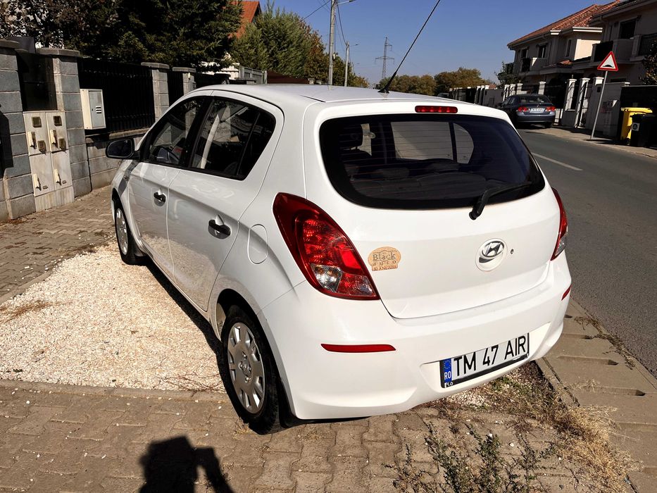 HYUNDAI i20 2014 — imagine 9