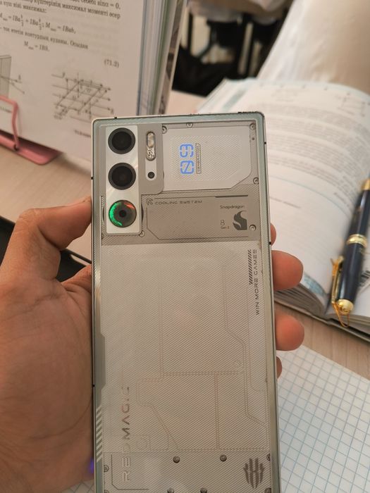 Red Magic 9 pro игравой телефон