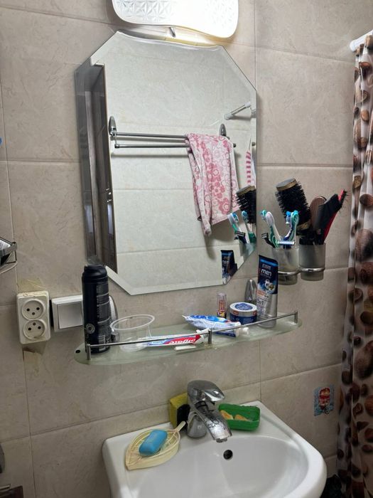 Продаю Квартиру  В Яшнаб-ом районе