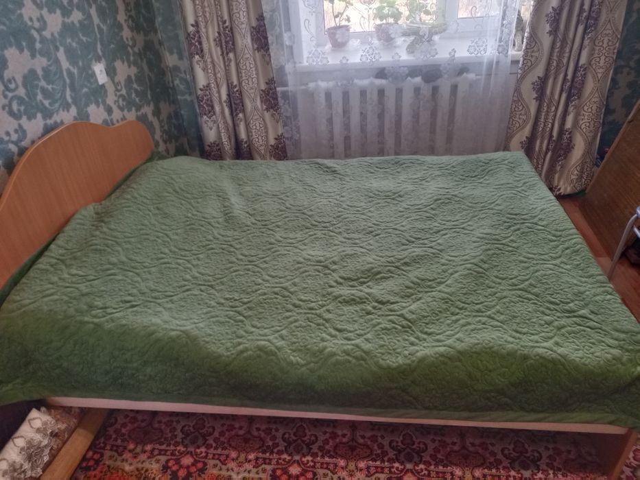 Продам кровать двуспальную