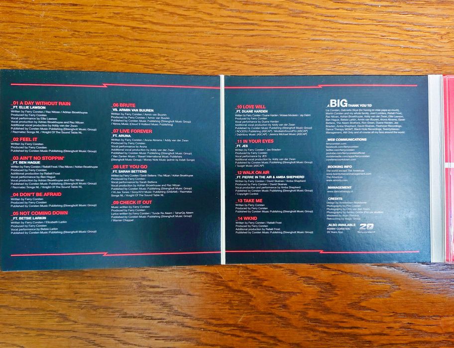 Диск Ferry Corsten "WKND" с автографом диджея Ferry Corsten