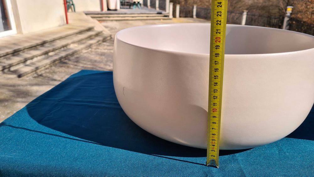 Chiuvetă rotundă din ceramică pe blat Made in Italy