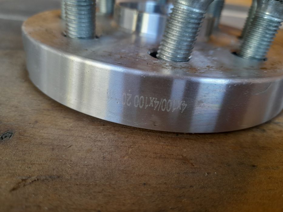 Фланци 4х100 + болтове