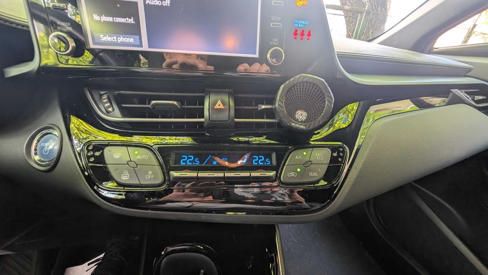 Toyota C-HR 2022 C-ULT Hybrid | Motor 1.8 | 30.000 KM