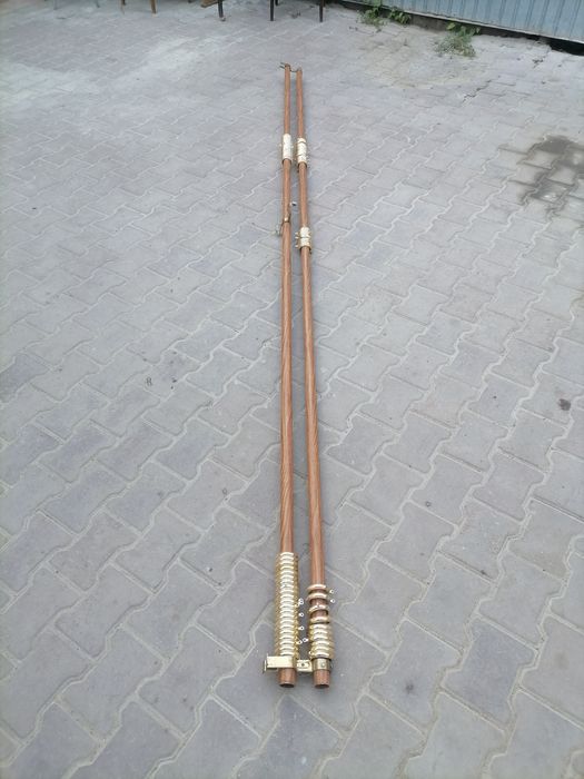 Продам карниз в хорошем состоянии