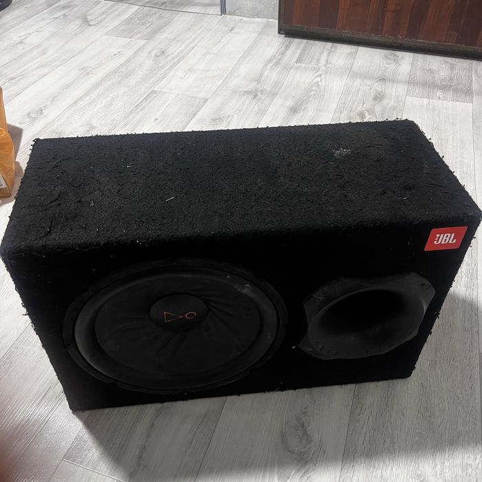 Продам сабвуфер авто