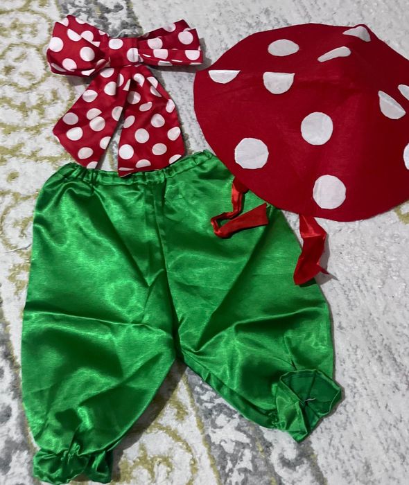 Продам новогодние костюмы