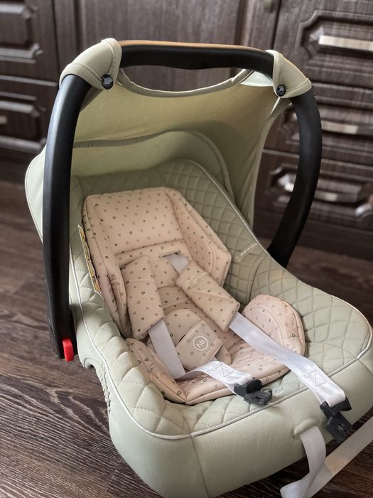 Автокресло.