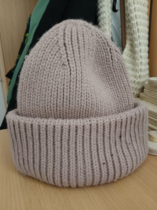 Женская шапка на зиму