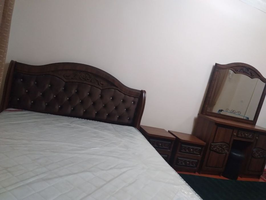 Yotoqxona uchun mebellar tõplami holati yangi