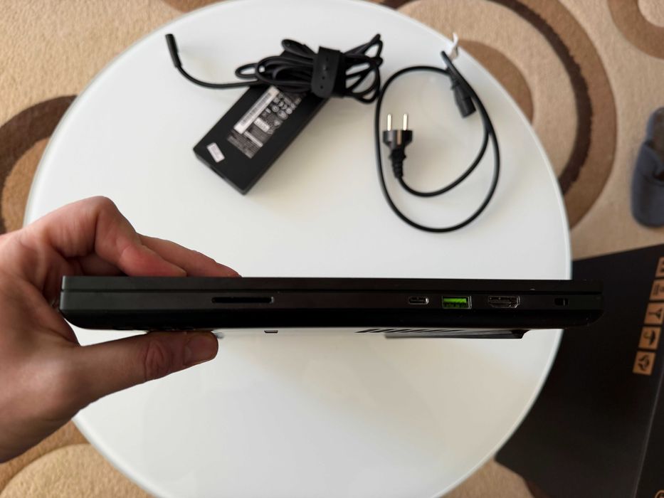 Razer Blade 16 RTX4090 2TB SSD 32GB Ram