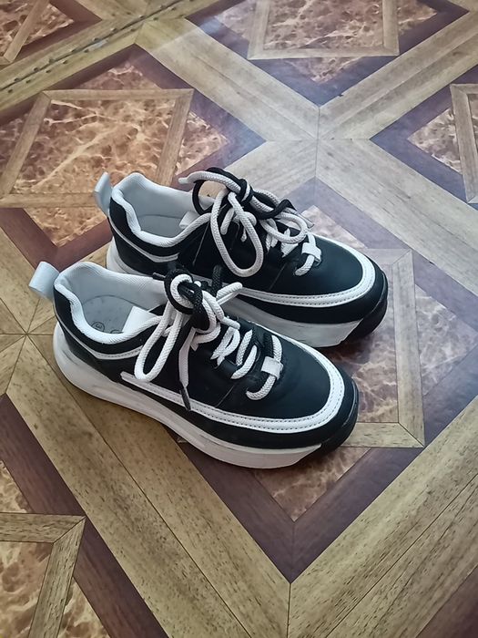 Продам обувь 34 размер