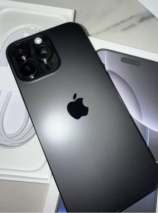 Продам айфон 15 про макс