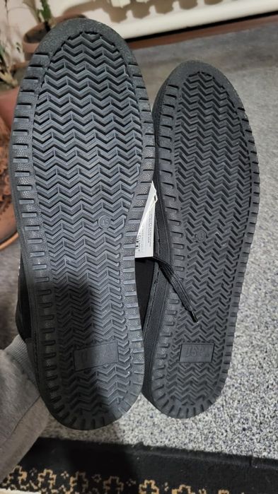 Кроссовки зимние 43-44-45р