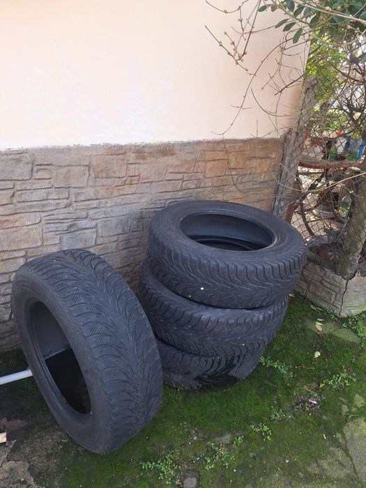 235 65 R17 Yokohama гуми