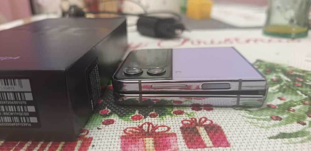 Samsung galaxy z flip 4