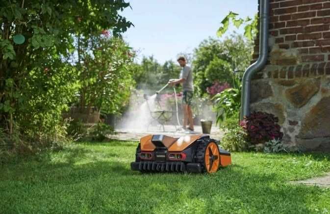 Robot de tuns iarba / gazon, cu tehnologie GPS, Worx Landroid Vision WR208E 800 mp