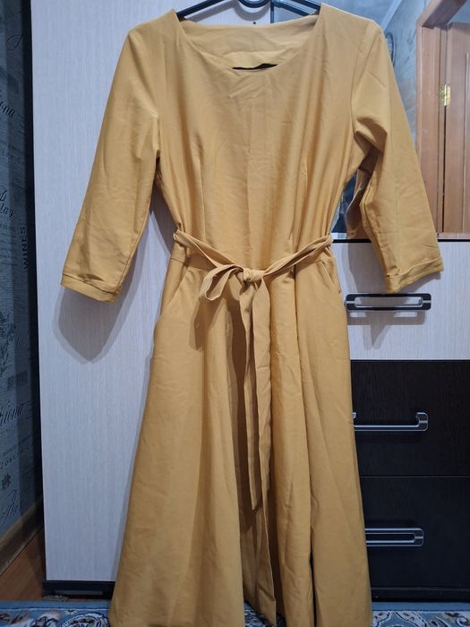 Продам платье почти новый